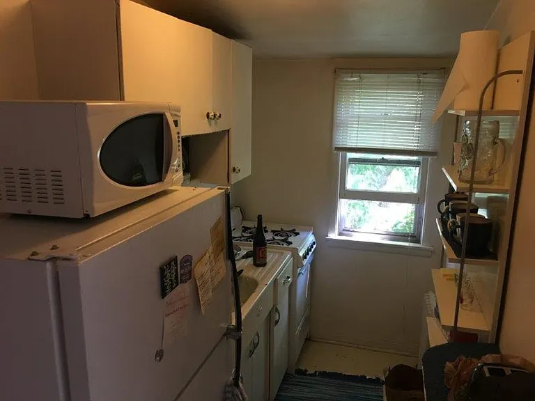 121 E Gilman St — Photo 25