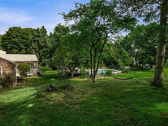 5th image of 730 Congdon Hill Rd