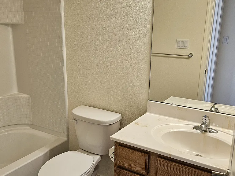 4070 Red River Rd SW — Photo 12