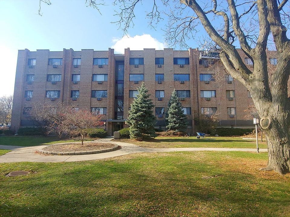 1st image of 5348 N Cumberland Ave APT 416