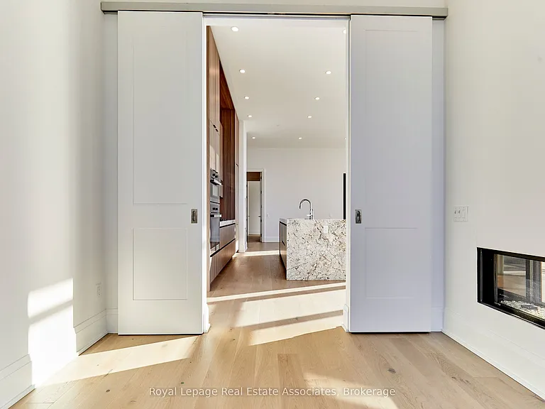 21 Park St E #1803 — Photo 15