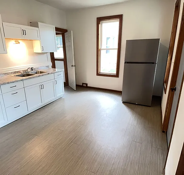 543 McDonough St — Photo 8