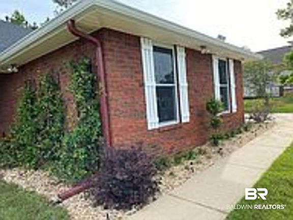 3rd image of 7615 Freshwater Dr