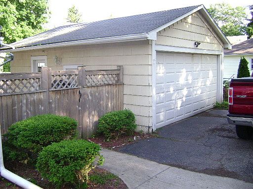 4th image of 222 Coshocton Ave