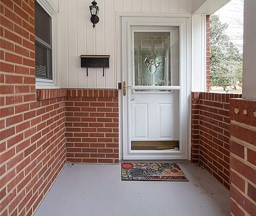 3rd image of 3005 Dellwood Dr