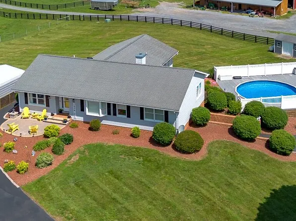 5 Kygers Heights Ln, Lexington, VA 24450
