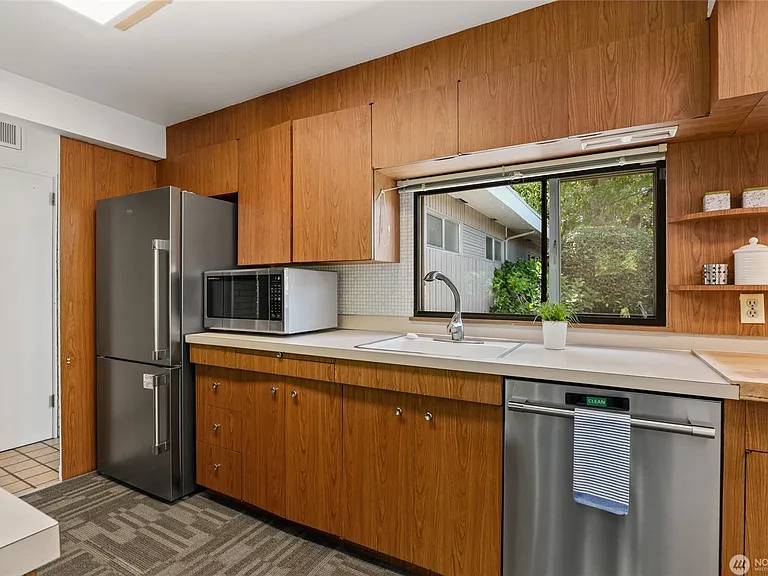 8210 SE 36th St — Photo 15