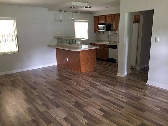 4th image of 12503 Condor Dr