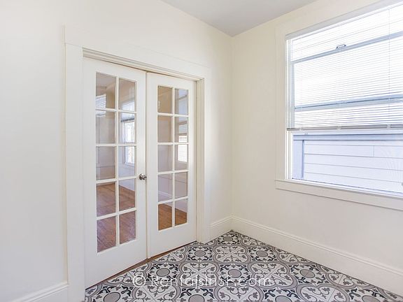 5th image of 295 Guerrero St #8