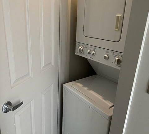 3rd image of 33 S Monroe Ave #1