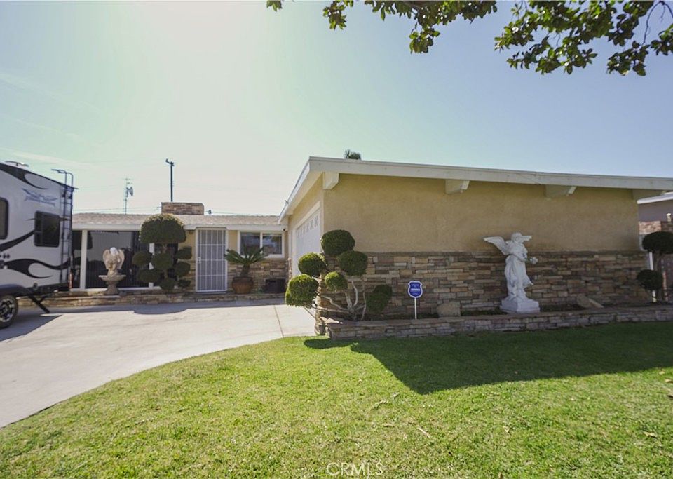 1st image of 13433 Bona Vista Ln