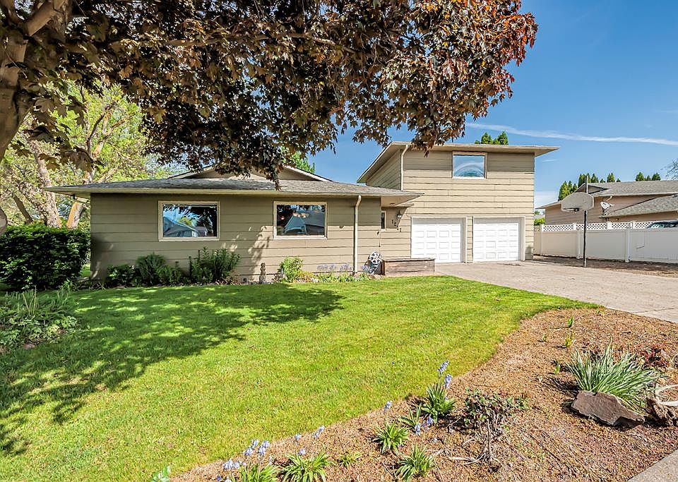 1st image of 1247 SE Constitution Dr
