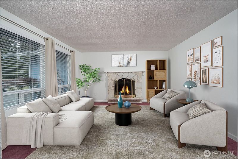 5th image of 2412 Lexington Street