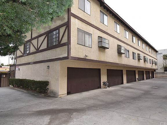 4th image of 21930 Valerio St APT 4
