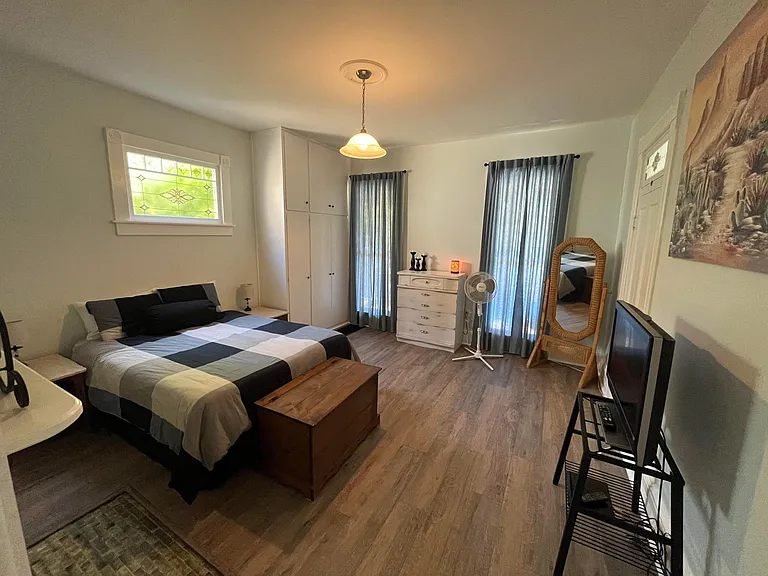 1220 Lafayette Ave — Photo 15