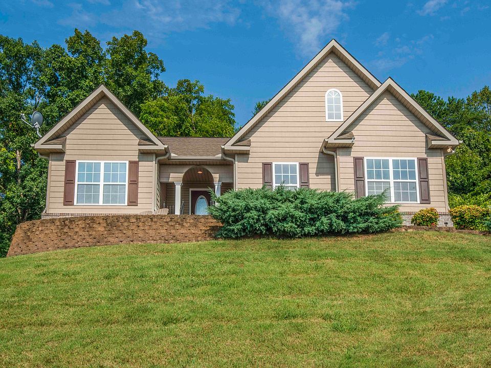 1st image of 630 Cordova Ln