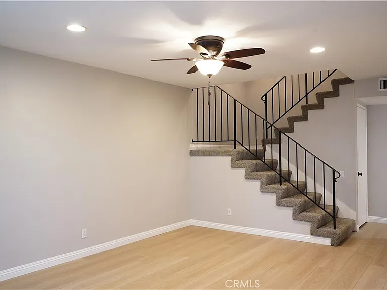 1695 E Avenida De Las Flores — Photo 3