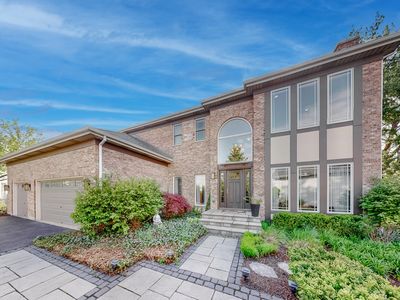 526 Spruce Ln, Lisle, IL, 60532