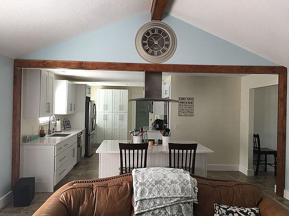 3rd image of 1723 Broken Bow Dr E