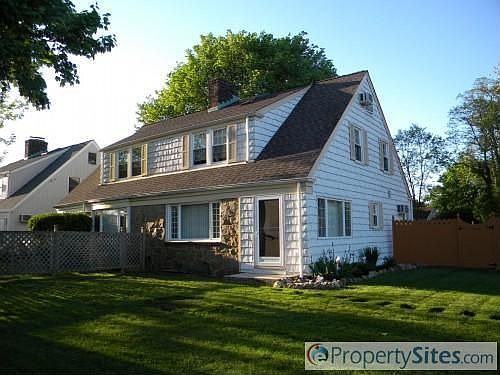 1st image of 8 Cedar Ln