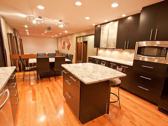 4th image of 4008 W Meadow Ln