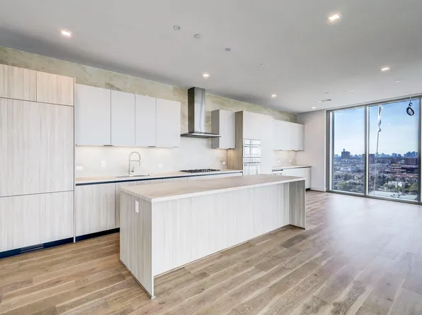 1711 Allen Pkwy, Houston, TX