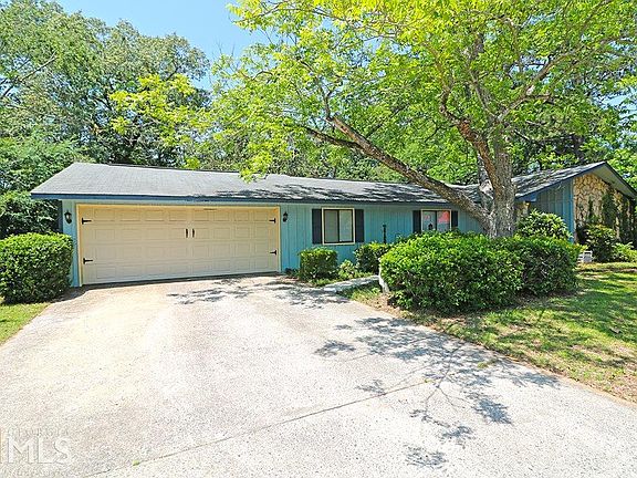 2nd image of 112 Sonny Dr