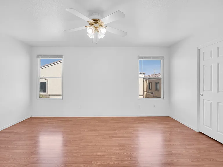 2446 El Valle St — Photo 10