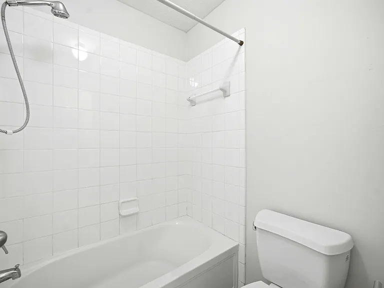 6931 Hamilton Falls Ln — Photo 27