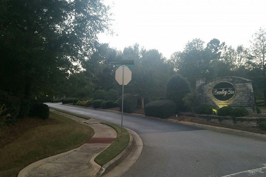 1st image of 1518 Lakeland Dr