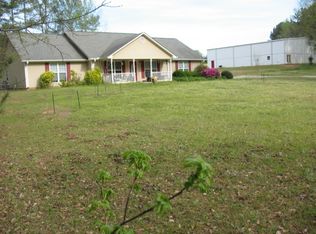 10 Montgomery Dr, Griffin, GA 30223