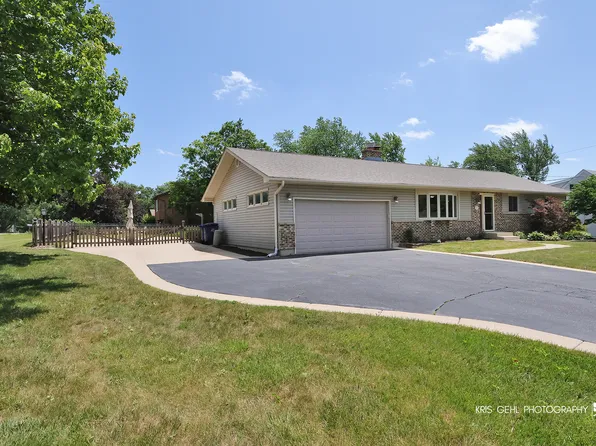 36417 N Lawrence Ct, Lake Villa, IL 60046