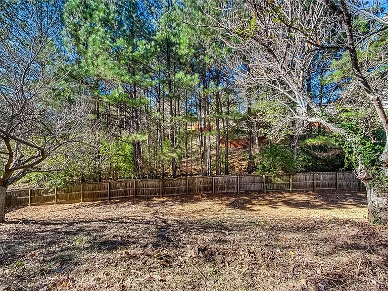 326 Canterbury Place Dr — Photo 39