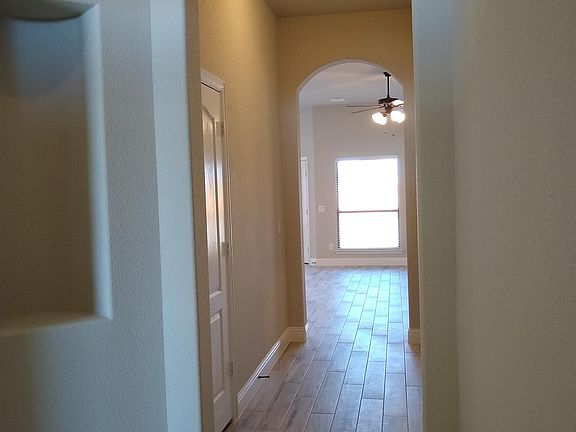 5th image of 2112 Burke Dr