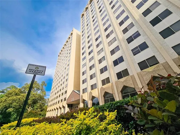 2479 Peachtree Rd NE APT 914, Atlanta, GA 30305
