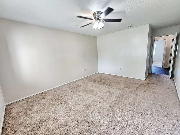 4309 S Semoran Blvd #4 — Photo 8