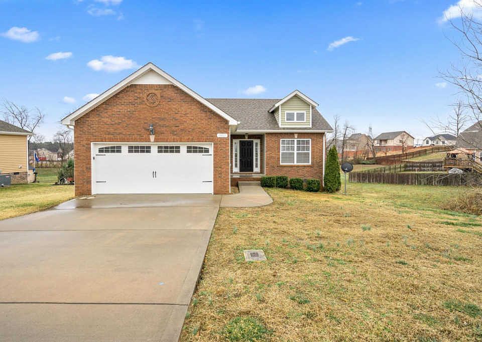 1st image of 3482 Clover Hill Dr
