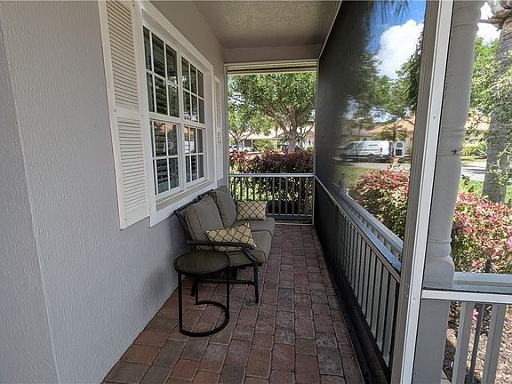 3rd image of 15359 Yellow Wood Dr