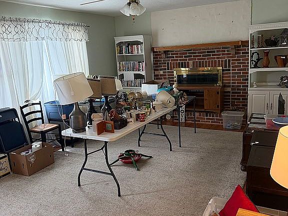 2nd image of 2217 E Sangamon Ave