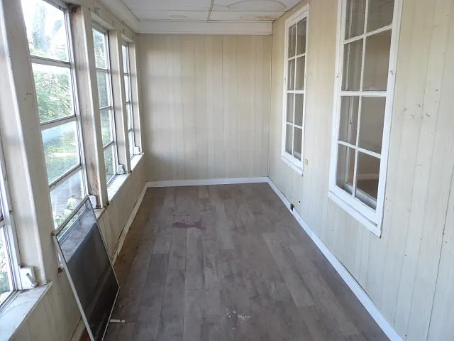 2 bed, 1000 sqft, $1,000 — Photo 2