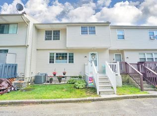 493 Willow Rd E #1, Staten Island, NY 10314