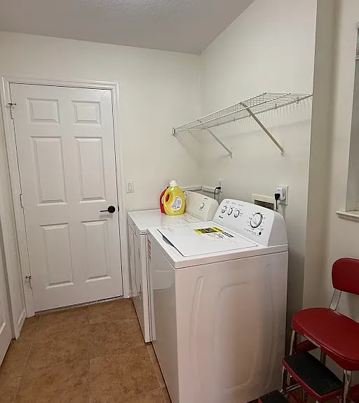 515 S Valencia Cir SW — Photo 13