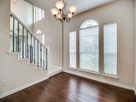 5th image of 1504 Lodengreen Ct