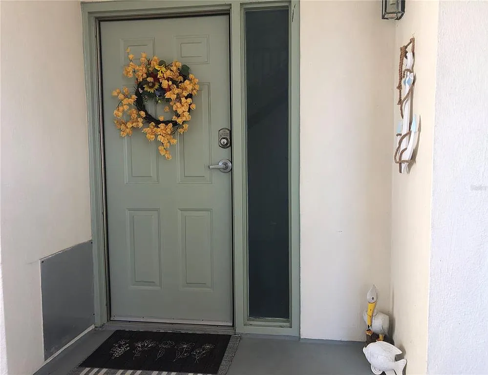 2 bed, 2.0 bath, 1375 sqft, $3,800 — Photo 2