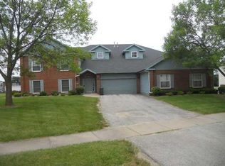 4460 Westchester Dr NE #1, Cedar Rapids, IA 52402