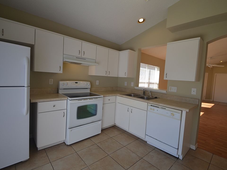 2nd image of 6100 White Sails Dr