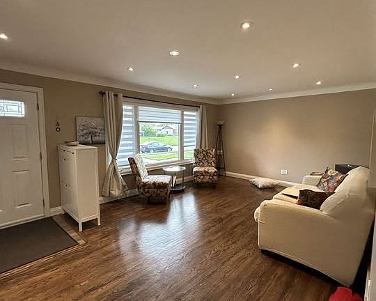 3rd image of 129 Glen Morris Dr #1