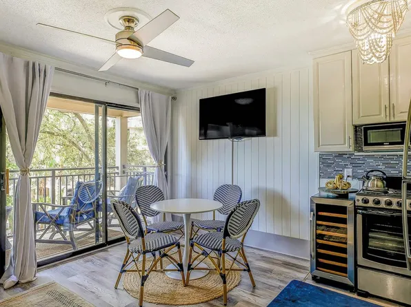 23 S Forest Beach Dr APT 244, Hilton Head Island, SC 29928