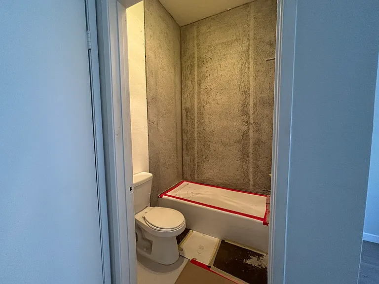 11925 Riverside Dr #44 — Photo 8