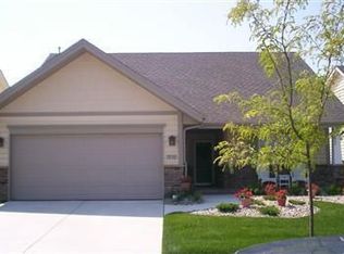 7852 Tanager St, Hobart, IN 46342